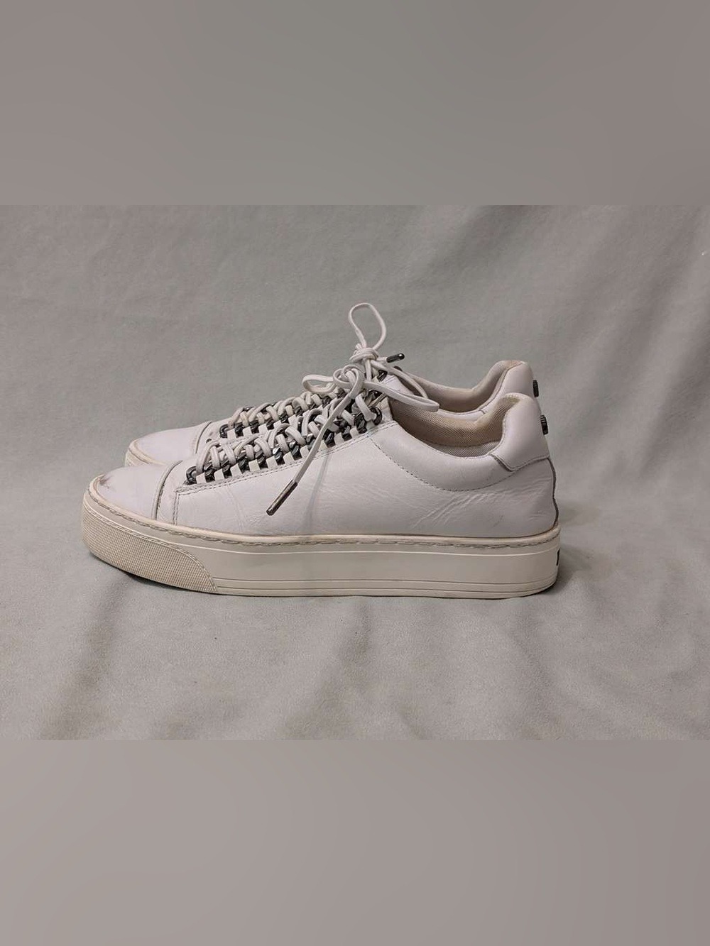 Carvela Kurt Geiger White Leather Platform Sneakers Gunmetal Chain Womens EU 39